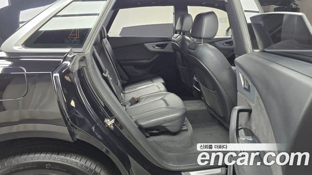 Audi Q8 (4M) Premium, 2020 12