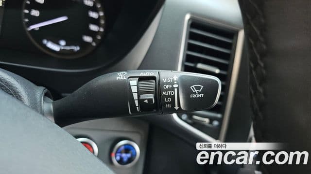 Hyundai 쏠라티 Luxury, 2023 17