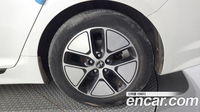 Kia K5 гибрид Noblesse, 2013 все фото