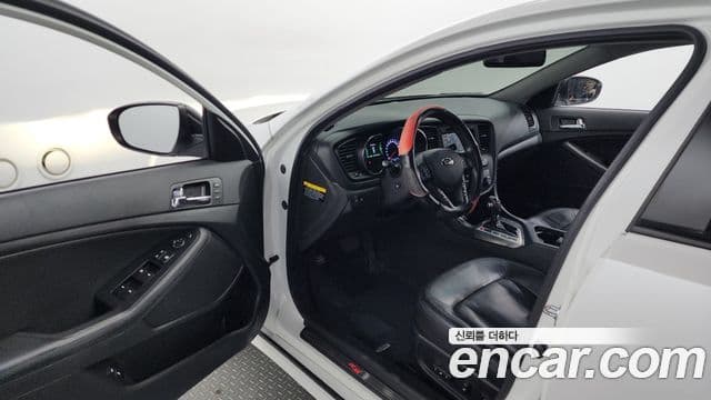 Kia K5 гибрид Noblesse, 2013 10