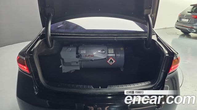 Kia All New K7 3.0 LPI Luxury (арендный автомобиль), 2016 20