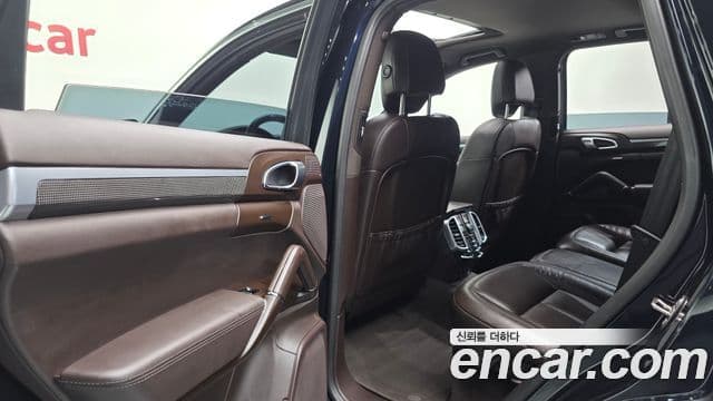 Porsche New Cayenne 958, 2015 17