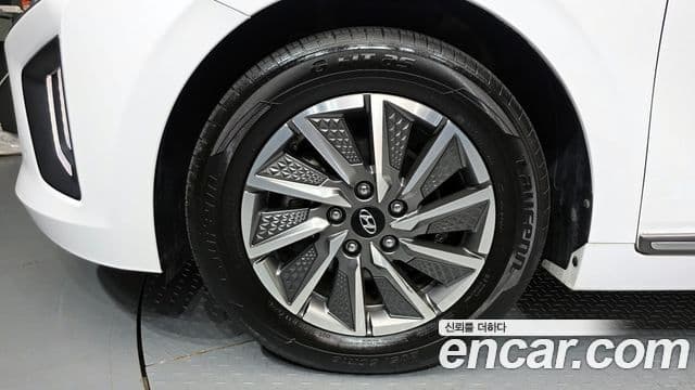 Hyundai The / новый New Ioniq Электрический (Electric), 2020 все фото