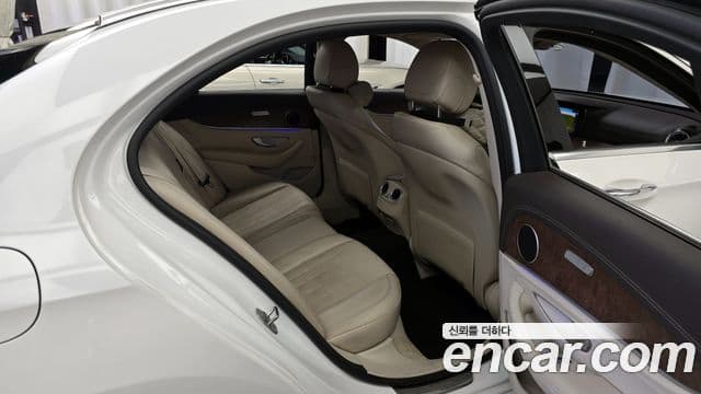 Mercedes-Benz E-класс W213 Exclusive, 2017 12
