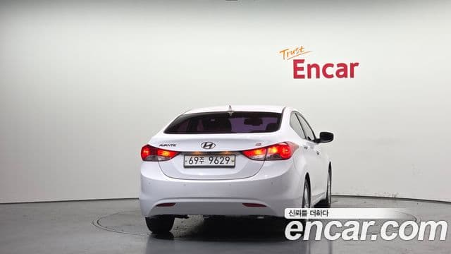 Hyundai Avante MD M16 GDI Avenue, 2013 4