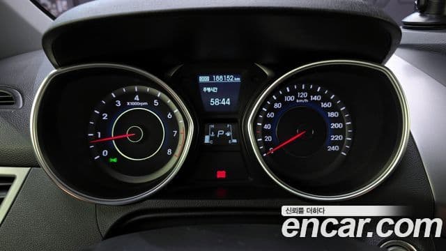 Hyundai Avante MD M16 GDI Avenue, 2013 8