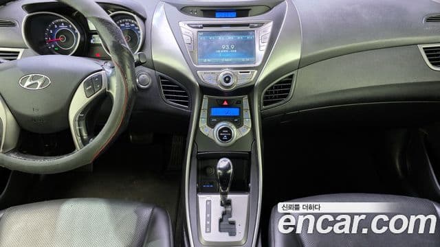 Hyundai Avante MD M16 GDI Avenue, 2013 19