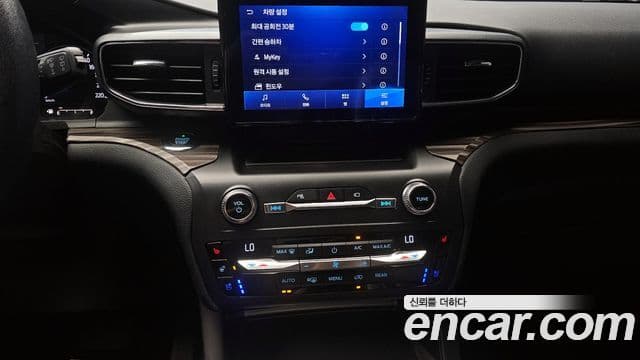 Ford Explorer 6세대 2.3 Limited 4WD, 2020 16