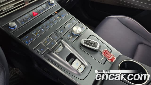 Hyundai NEXO Premium, 2022 9