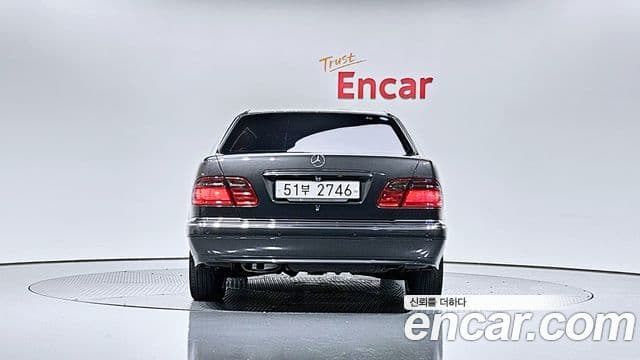 Mercedes-Benz E-класс W210, 2002 4