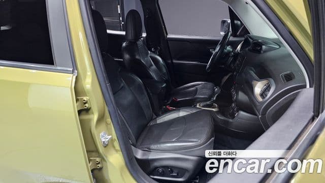 Jeep Renegade 2.0 дизель Limited AWD, 2015 9