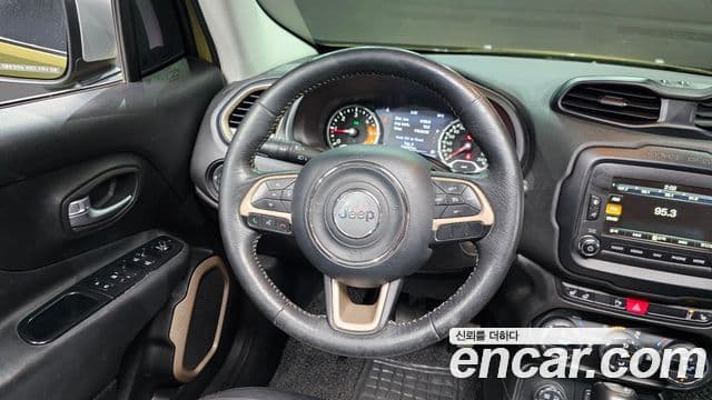 Jeep Renegade 2.0 дизель Limited AWD, 2015 13