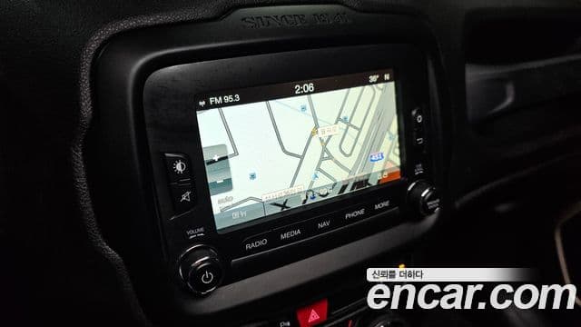 Jeep Renegade 2.0 дизель Limited AWD, 2015 14