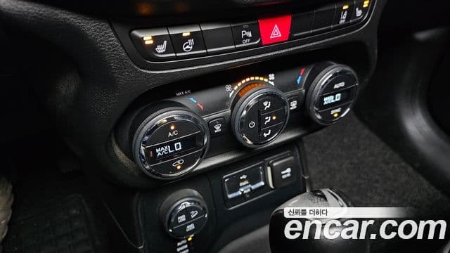 Jeep Renegade 2.0 дизель Limited AWD, 2015 17