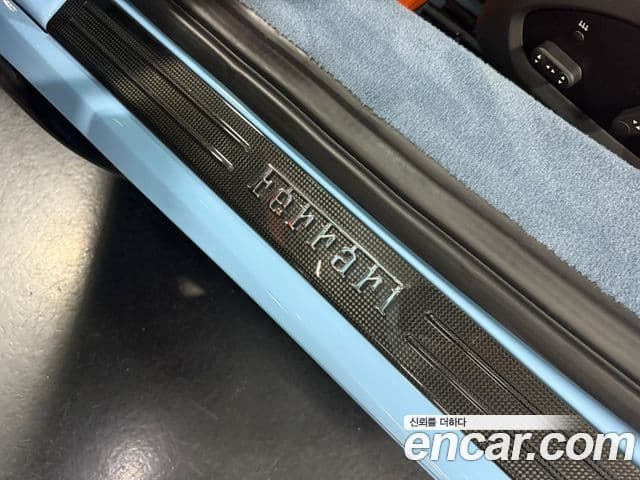 Ferrari F8 스파이더 3.9 V8, 2022 15