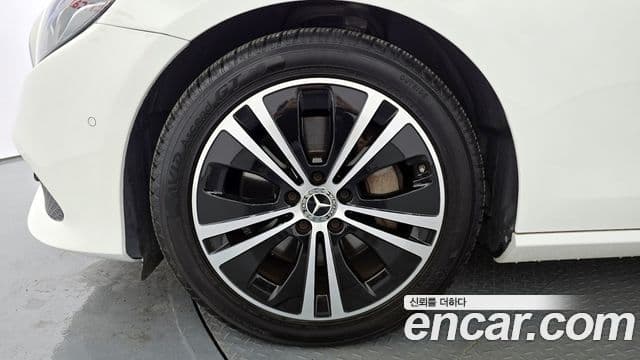 Mercedes-Benz E-класс W213 Avantgarde, 2020 все фото