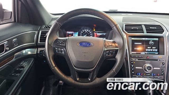 Ford Explorer 5세대, 2016 13