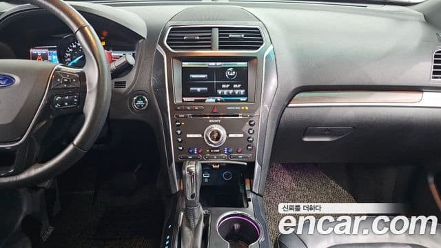 Ford Explorer 5세대, 2016 14