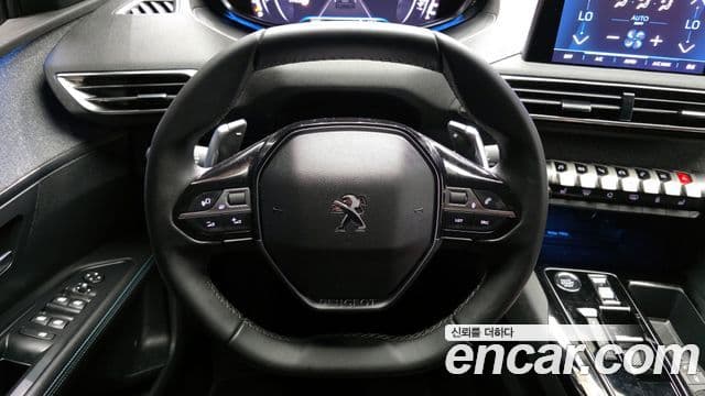Peugeot 5008 2세대 1.2 Pure Tech Allure, 2024 13