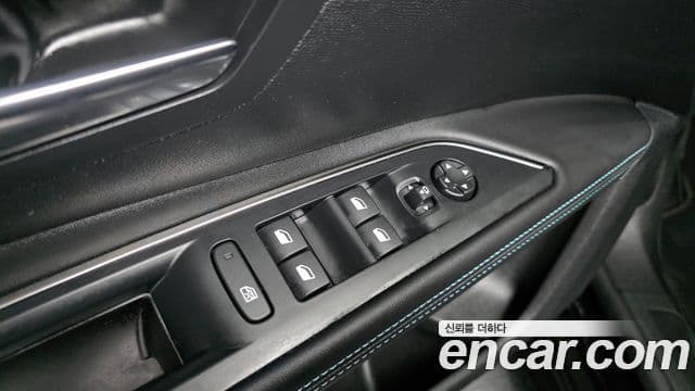 Peugeot 5008 2세대 1.2 Pure Tech Allure, 2024 14