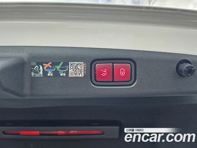 Mercedes-Benz E-класс W214 Avantgarde, 2025 19