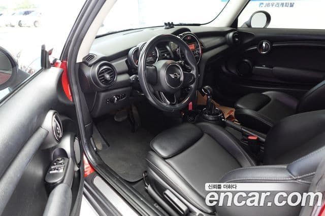 Mini Cooper 3세대, 2017 12