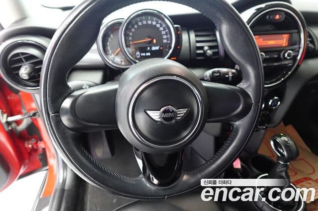 Mini Cooper 3세대, 2017 13