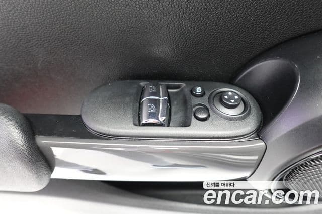 Mini Cooper 3세대, 2017 14