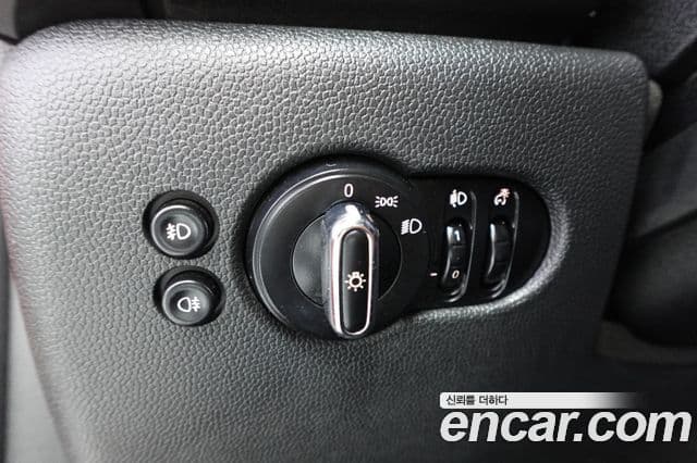 Mini Cooper 3세대, 2017 15