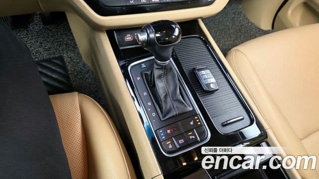 Kia All New Carnival Prestige, 2015 9