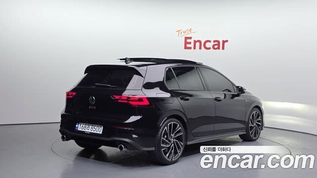 Volkswagen Гольф 8세대 2.0 GTI, 2024 2