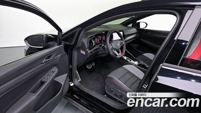 Volkswagen Гольф 8세대 2.0 GTI, 2024 10