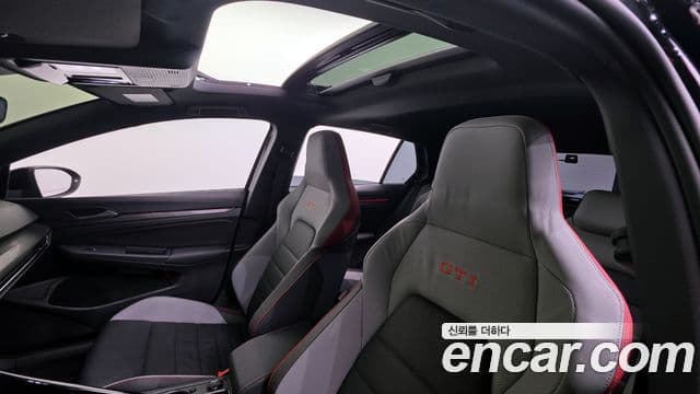 Volkswagen Гольф 8세대 2.0 GTI, 2024 19