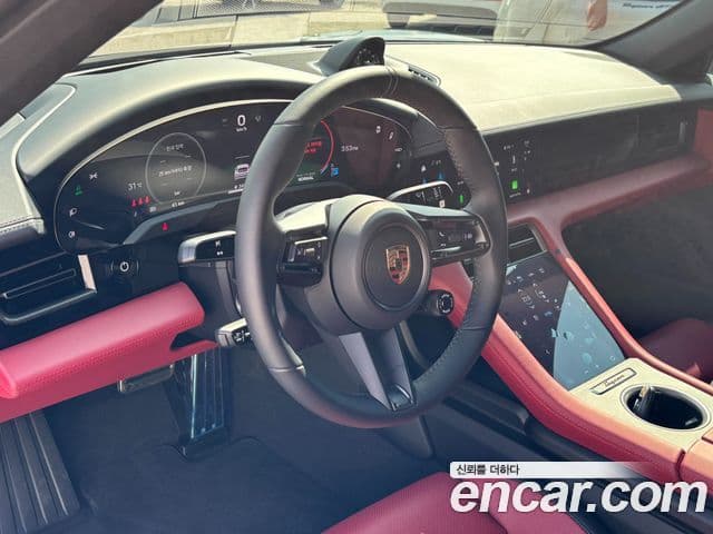 Porsche 타이칸 4S, 2025 9