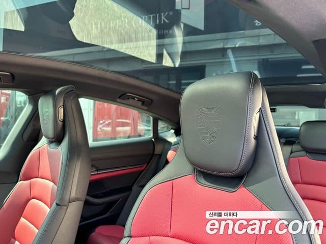 Porsche 타이칸 4S, 2025 15