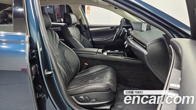 Genesis G80 (RG3) бензин 3.5 турбо 2WD, 2023 10