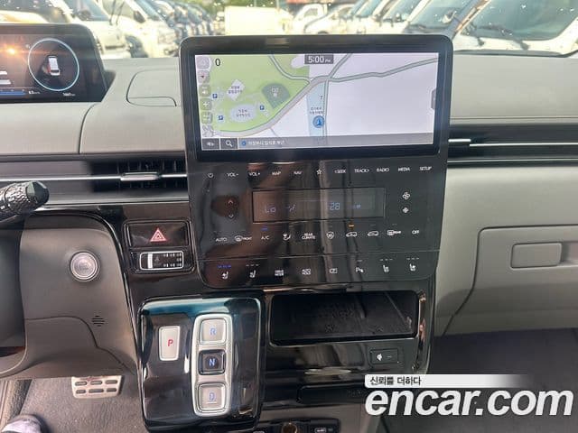 Hyundai Staria лимузин, 2023 9