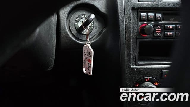 Hyundai 투스카니 люксовая версия, 2005 16