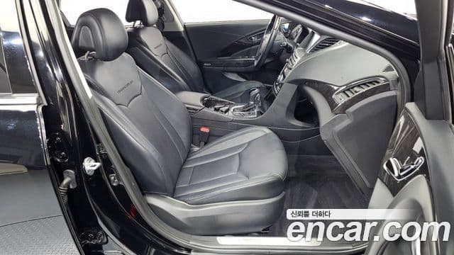 Hyundai Grandeur HG HG240 Modern Collection, 2017 10