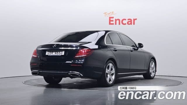 Mercedes-Benz E-класс W213 Avantgarde, 2018 2