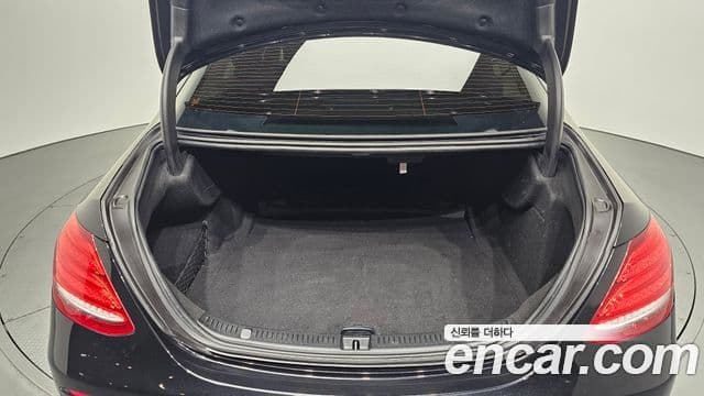 Mercedes-Benz E-класс W213 Avantgarde, 2018 20