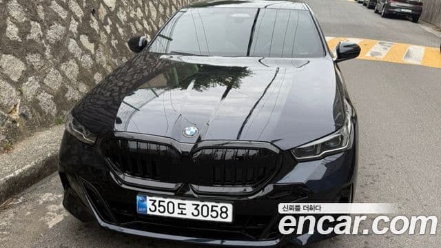 BMW 5시리즈 (G60) 520i M Sport, 2025 все фото