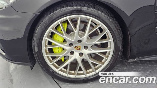 Porsche Panamera (971) 2.9 AWD E-гибрид, 2018 все фото