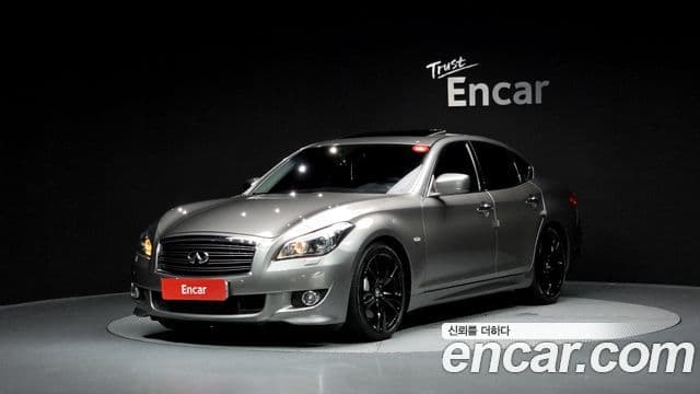 Infiniti M56 Y51, 2011 1