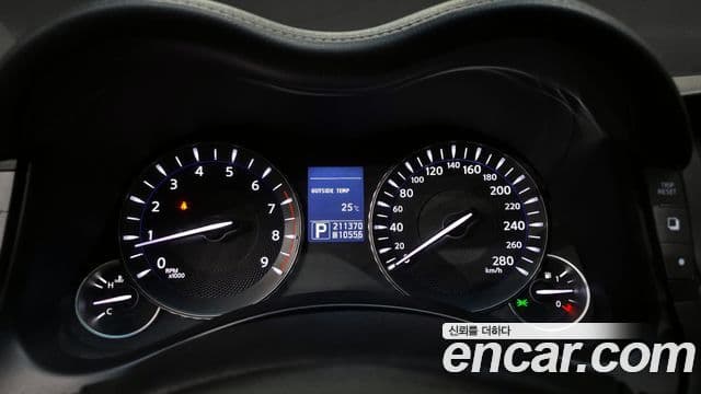 Infiniti M56 Y51, 2011 8