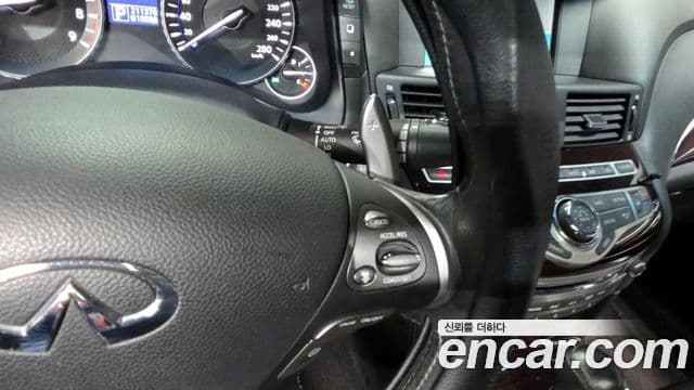 Infiniti M56 Y51, 2011 17