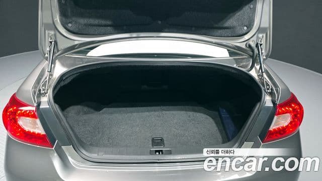 Infiniti M56 Y51, 2011 20