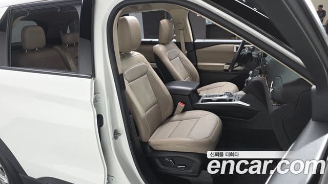 Ford Explorer 6세대, 2020 10