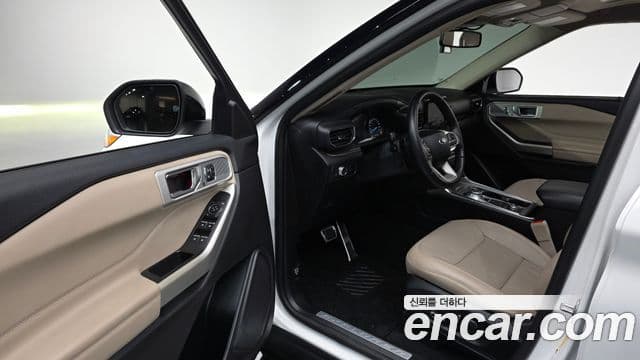 Ford Explorer 6세대, 2020 11