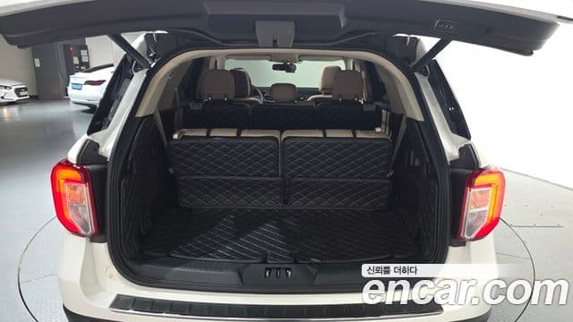 Ford Explorer 6세대, 2020 20